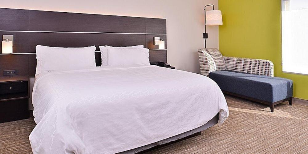 Holiday Inn Express & Suites - Brighton By Ihg Ngoại thất bức ảnh