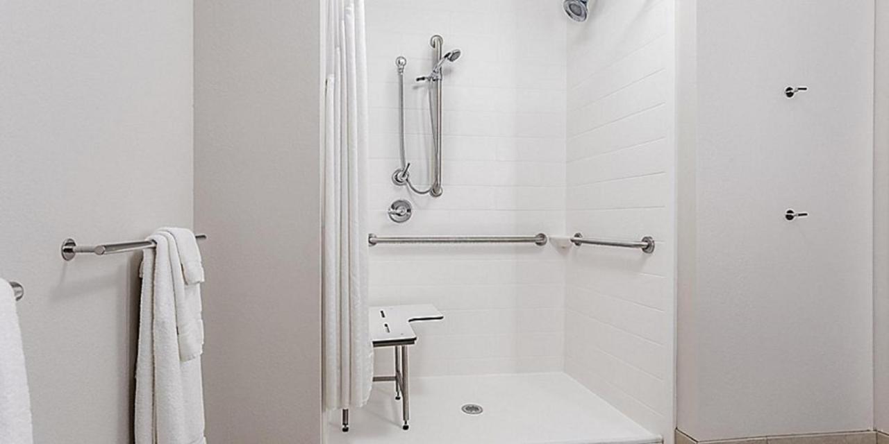 Holiday Inn Express & Suites - Brighton By Ihg Ngoại thất bức ảnh