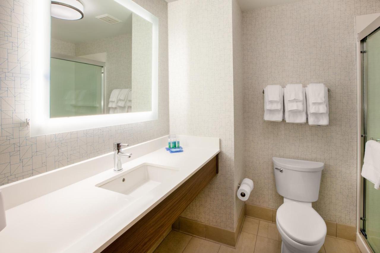 Holiday Inn Express & Suites - Brighton By Ihg Ngoại thất bức ảnh