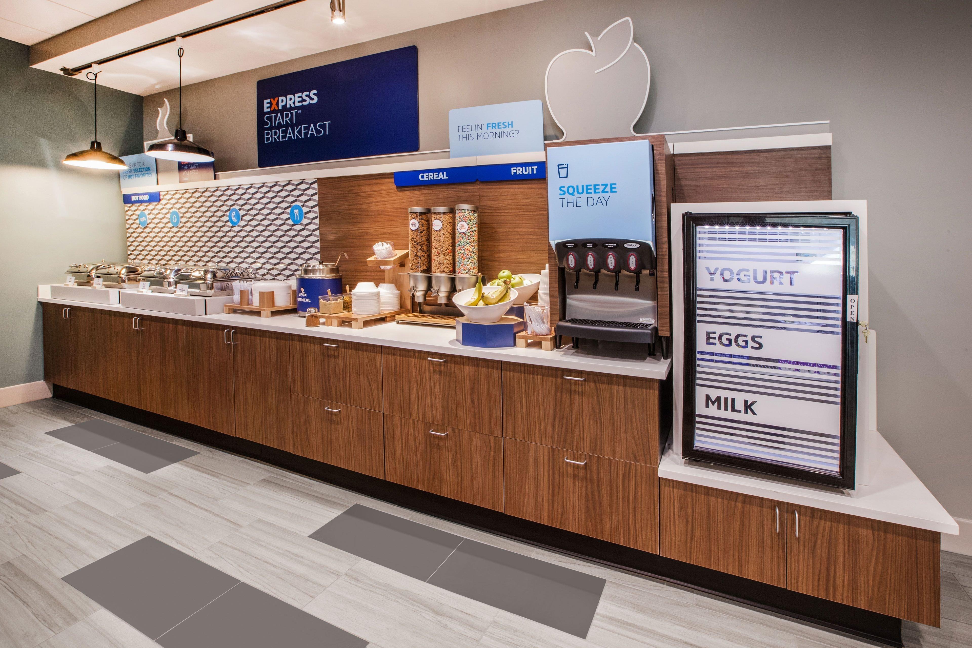 Holiday Inn Express & Suites - Brighton By Ihg Ngoại thất bức ảnh