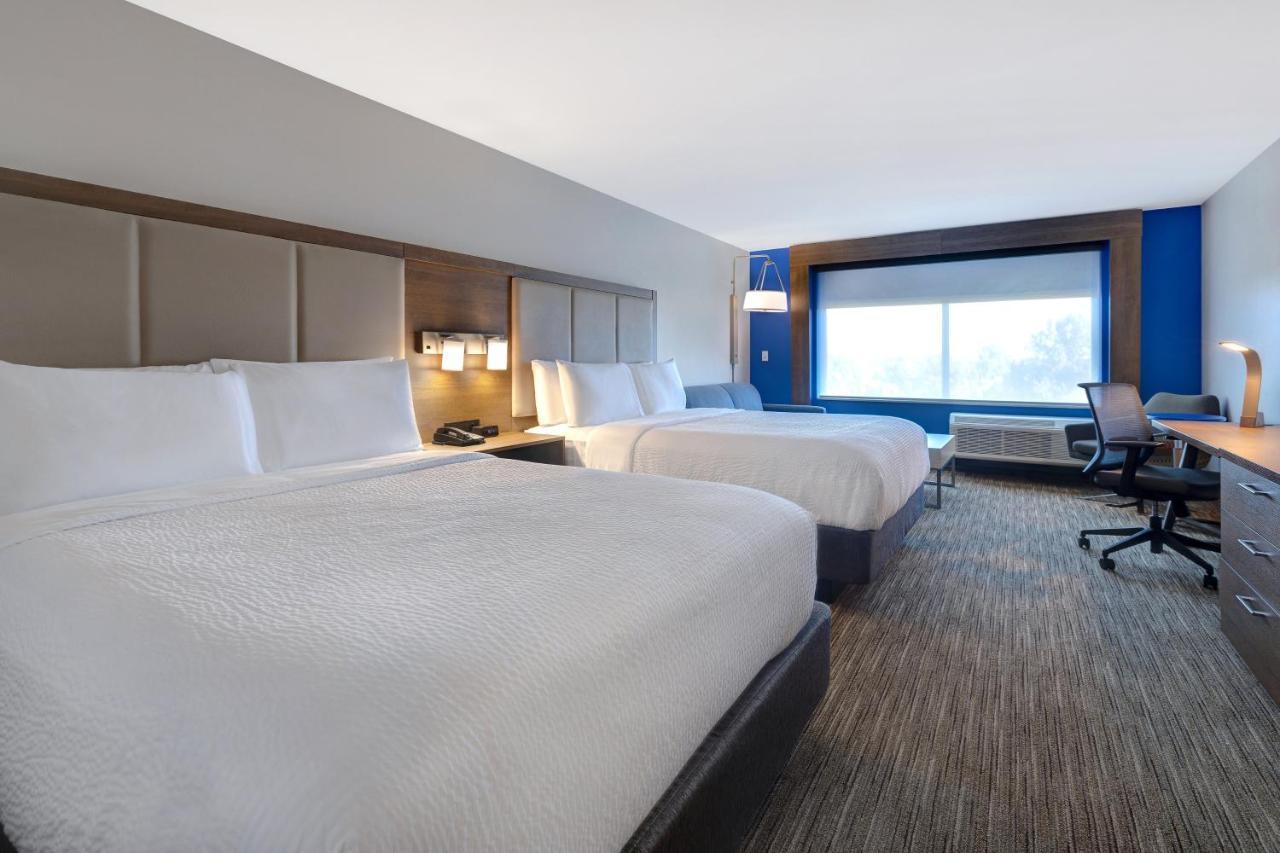 Holiday Inn Express & Suites - Brighton By Ihg Ngoại thất bức ảnh