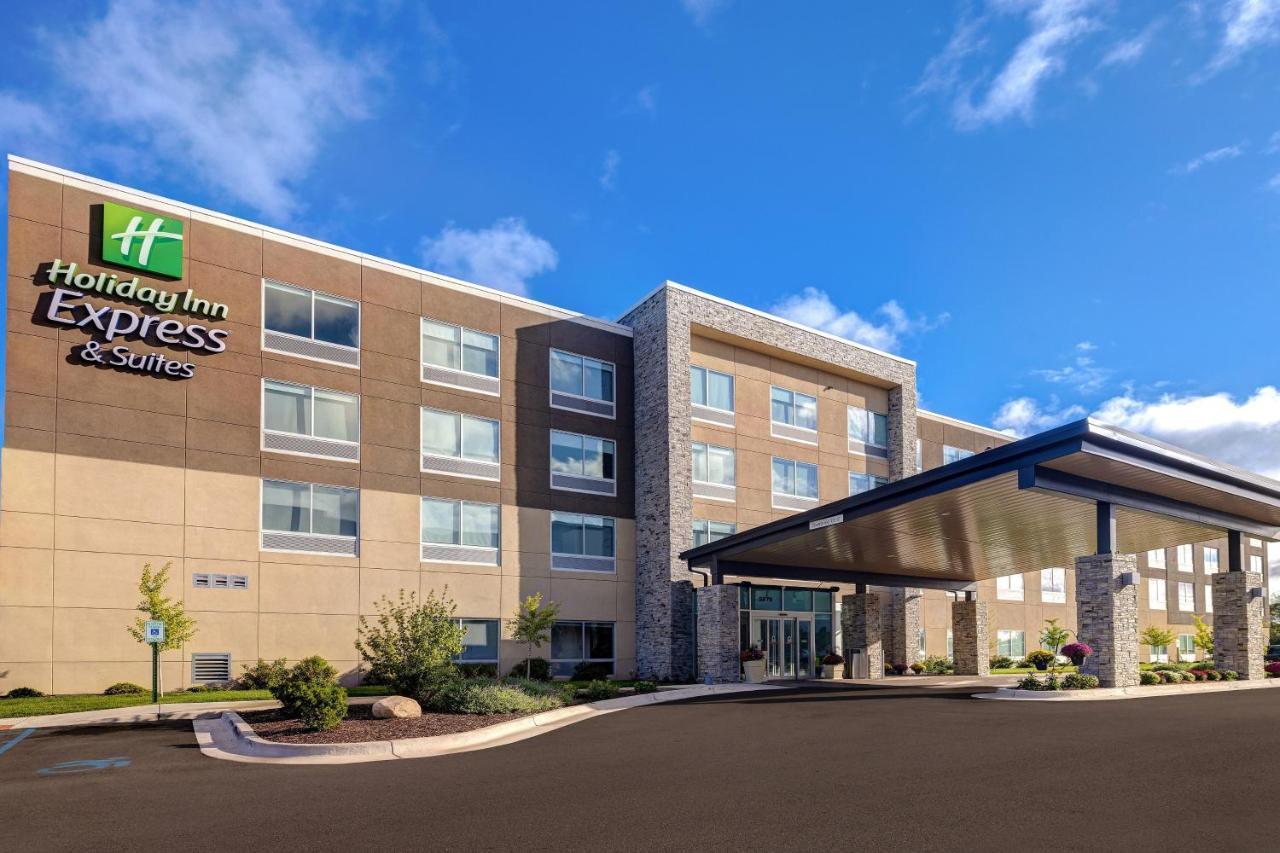 Holiday Inn Express & Suites - Brighton By Ihg Ngoại thất bức ảnh