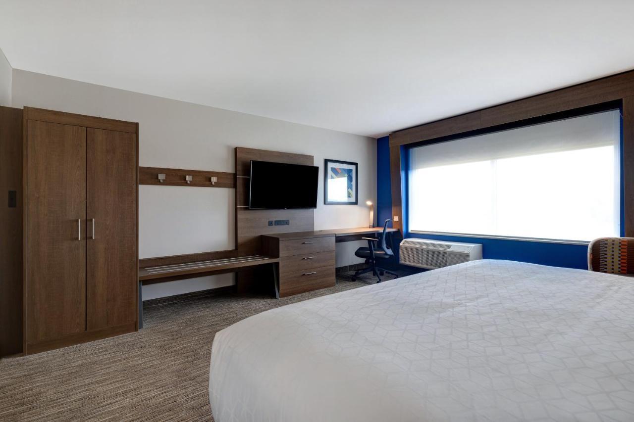 Holiday Inn Express & Suites - Brighton By Ihg Ngoại thất bức ảnh