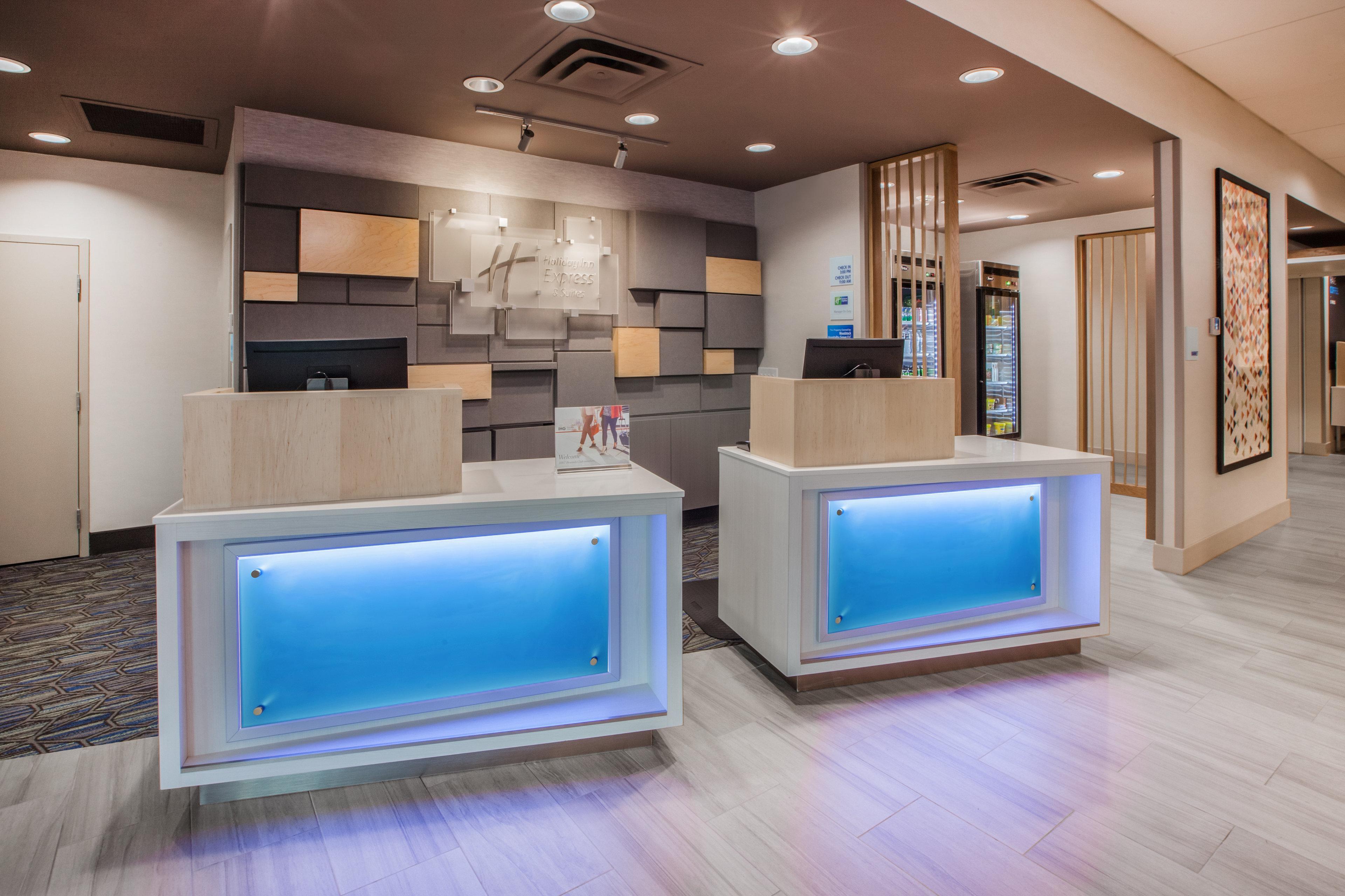 Holiday Inn Express & Suites - Brighton By Ihg Ngoại thất bức ảnh
