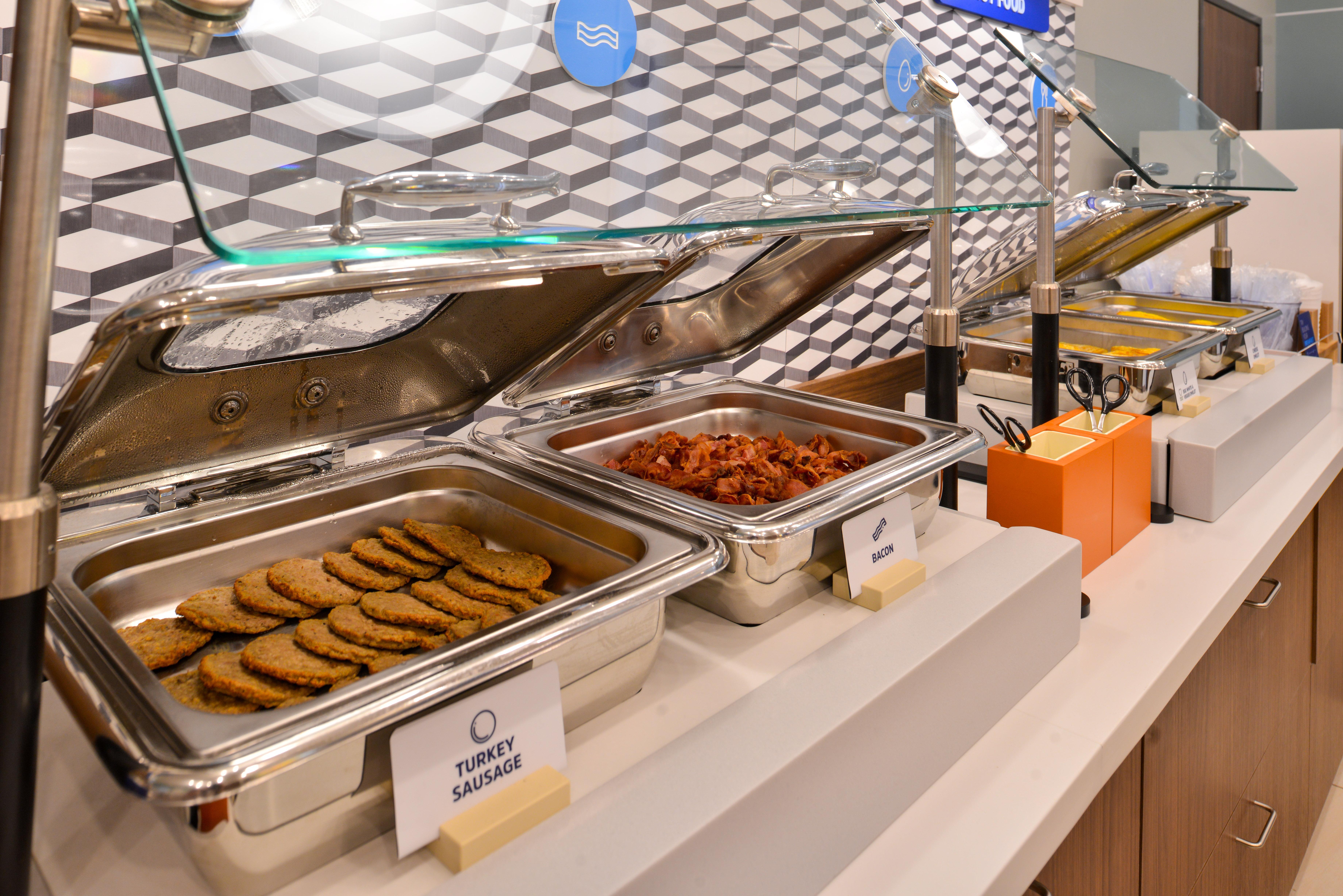 Holiday Inn Express & Suites - Brighton By Ihg Ngoại thất bức ảnh